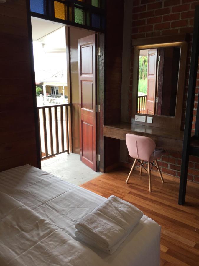Little Kampung Studio Teluk Intan Εξωτερικό φωτογραφία